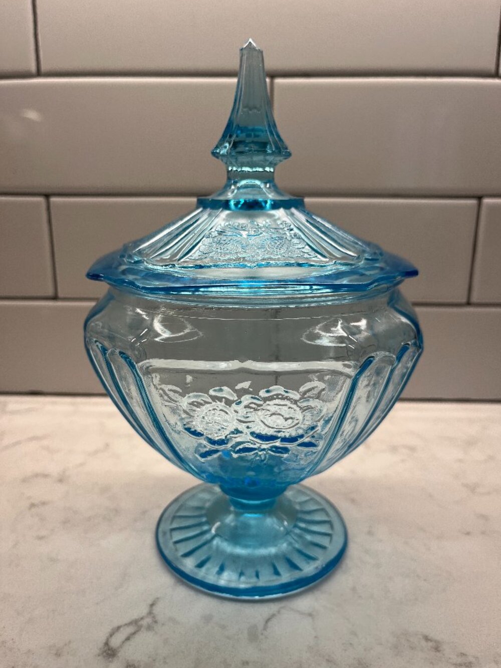 Anchor Hocking 1930’s Mayfair “Open Rose” Ice Blue COVERED CANDY DISH